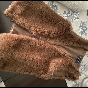 Faux fur brown vest